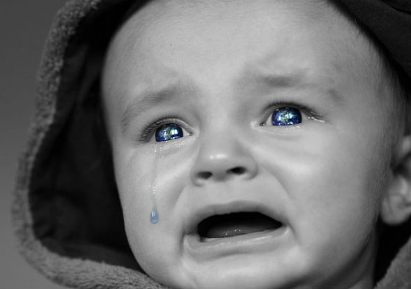 jak uspokoić płaczące dziecko